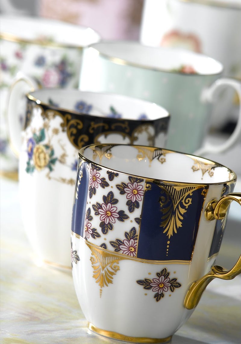Royal Albert 100 Years 1900 Mug - Image 2